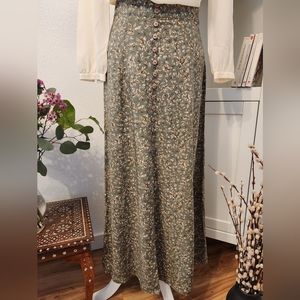 Vintage Express Floral 90s button skirt